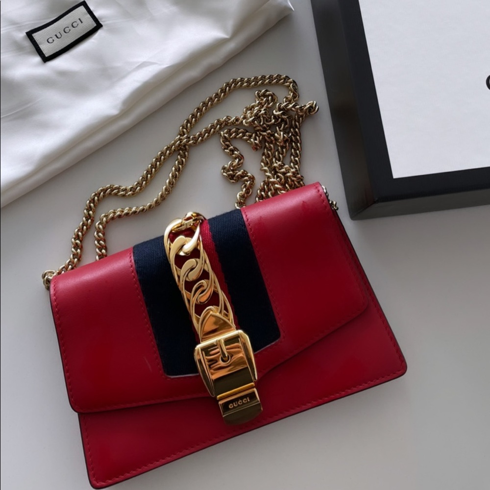 GUCCI MINI SYLVIE BAG
